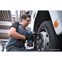             Гайковерт Bosch GDS 18V-1050 H Professional 06019J8502 (с 2-мя АКБ 8 Ah, кейс)        