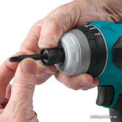             Винтоверт Makita DTP141Z (без АКБ)        