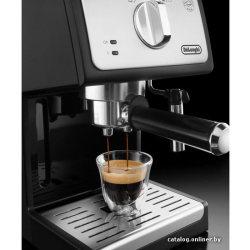             Рожковая помповая кофеварка DeLonghi Active Line ECP 33.21.BK        